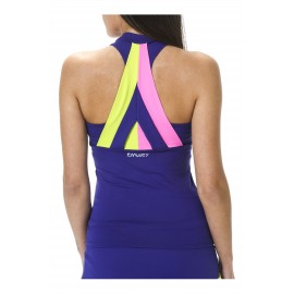Camiseta deportiva  ajustada con diseño espalda Emwey | Pádel y Tenis.